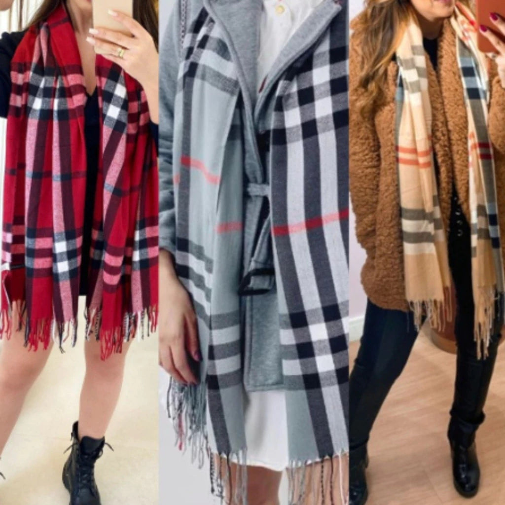 Klassischer Karoschal mit Fransen für den Winter